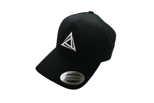BE1U classic cap with logo in black front view